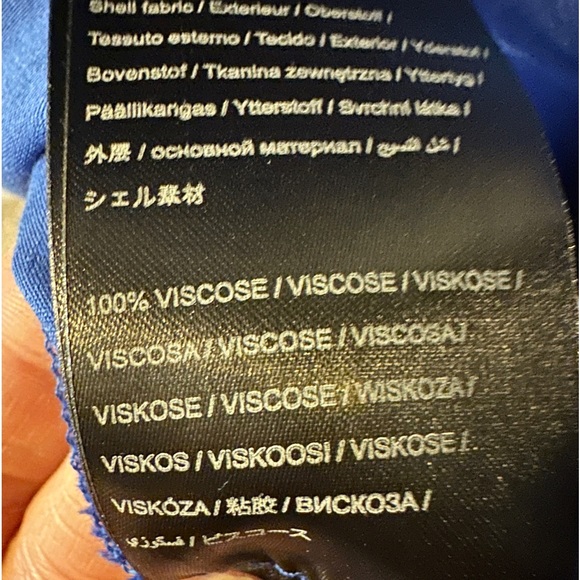 Farm Rio Dress. Long Sleeve. Sz LRG. Blue. Appears new. Beading on Belt. MIDI - Picture 8 of 9